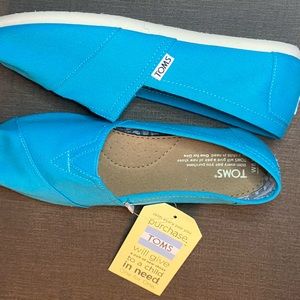 Toms Peacock Blue Canvas